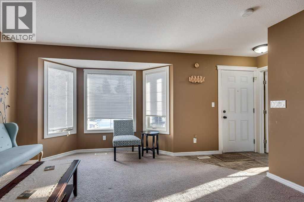 5322 55 Street, Lacombe