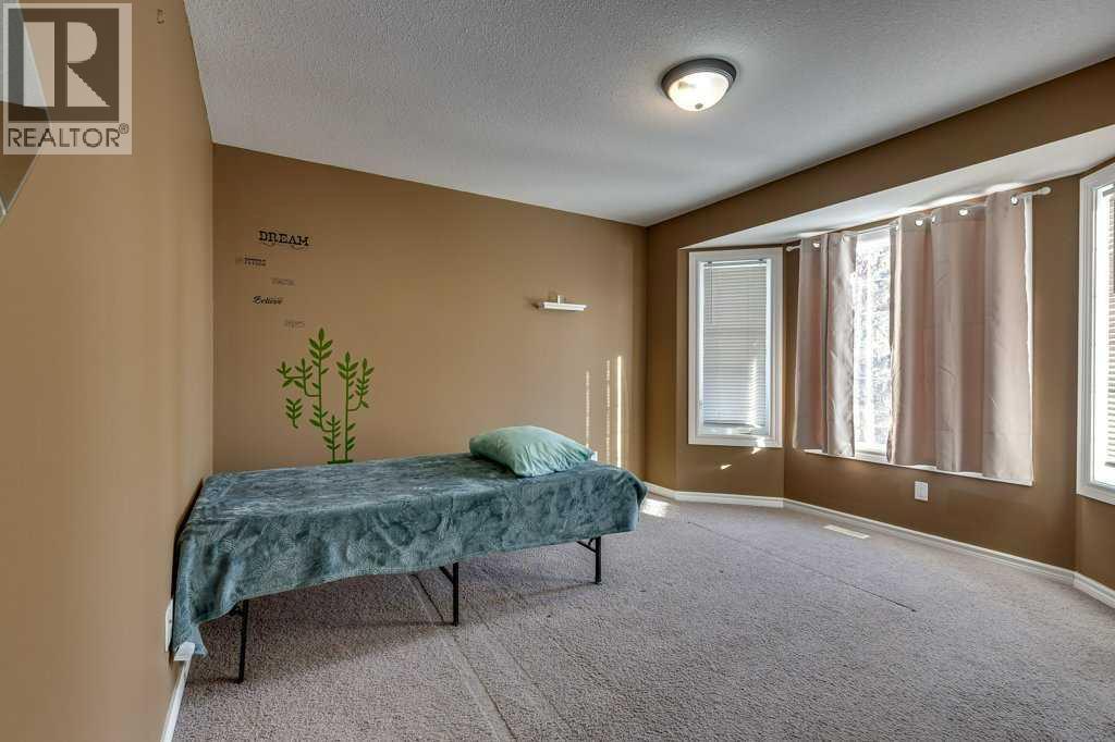 5322 55 Street, Lacombe