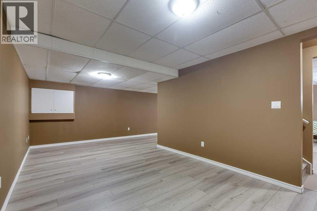 5322 55 Street, Lacombe