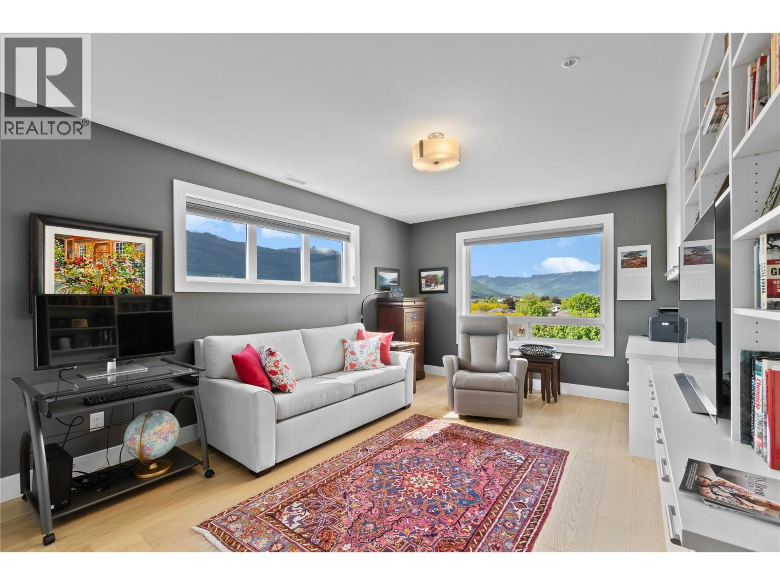 501 131 Harbourfront Drive Northeast, Salmon Arm