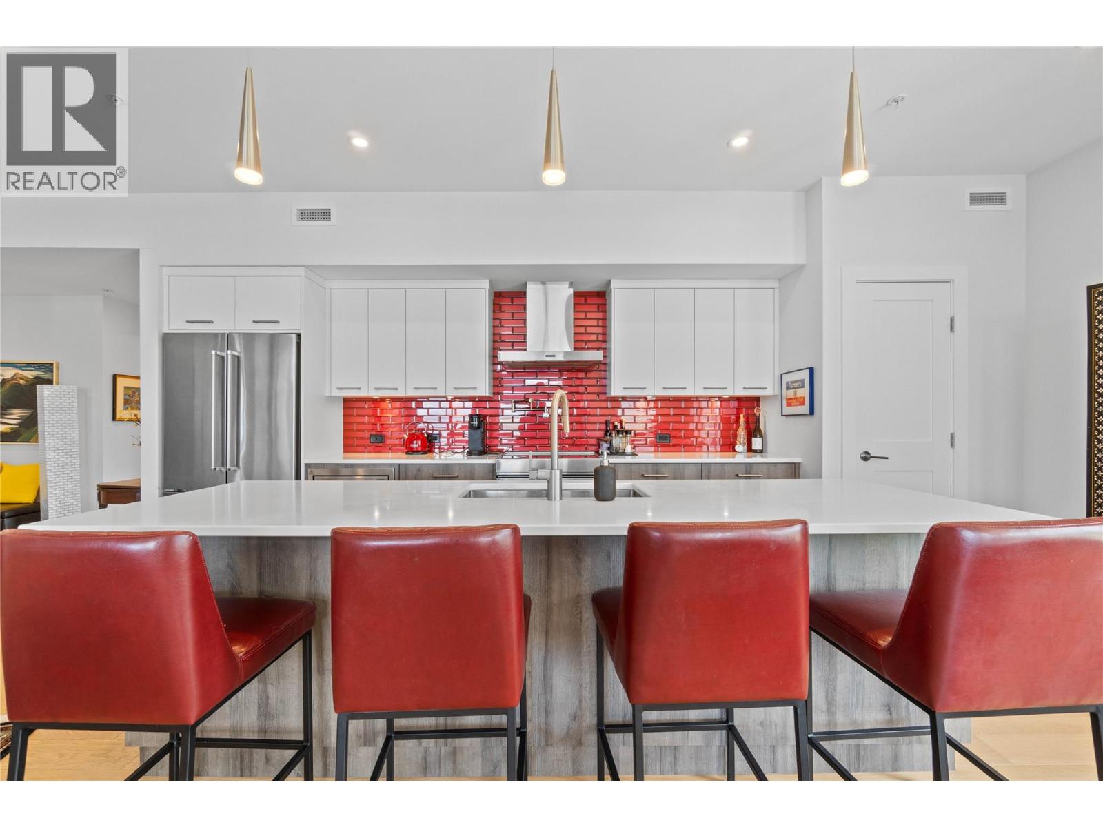 501 131 Harbourfront Drive Northeast, Salmon Arm