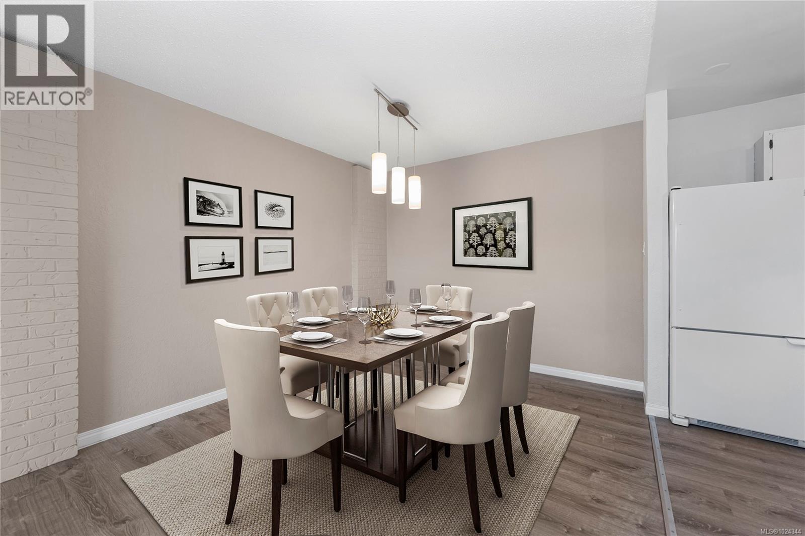 205 1490 Garnet Road, Saanich