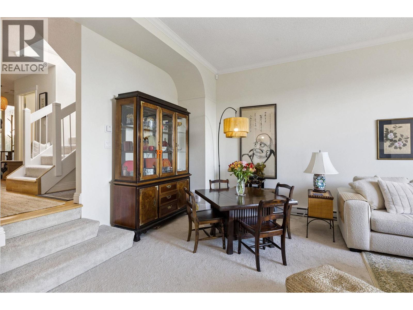 24 2214 FOLKESTONE WAY, West Vancouver