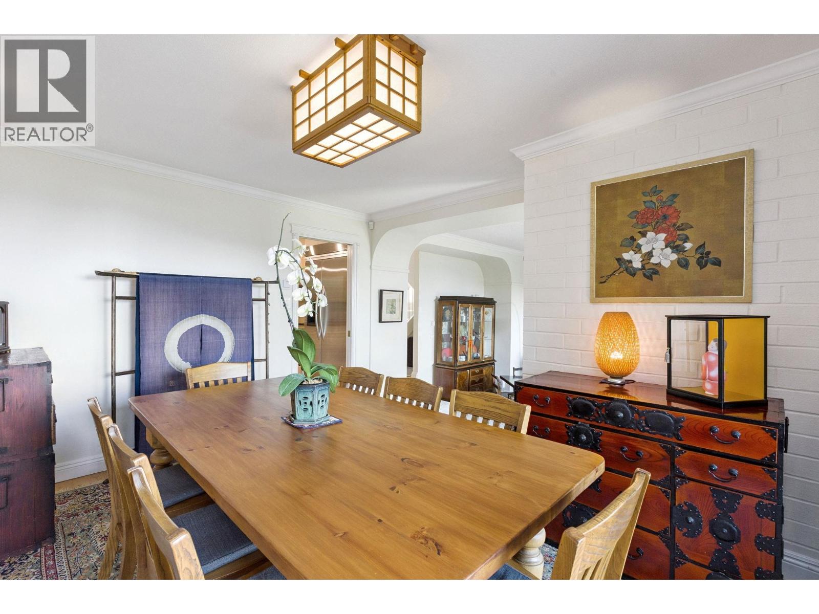 24 2214 FOLKESTONE WAY, West Vancouver