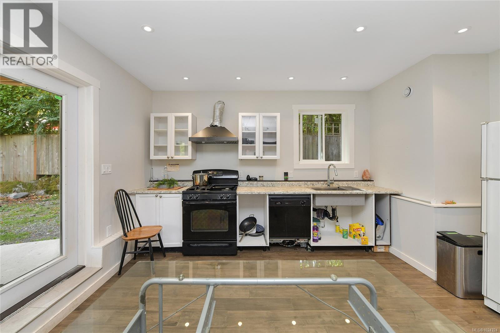 260 Plowright Rd, View Royal