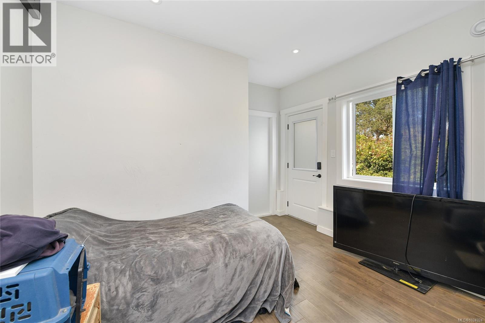 260 Plowright Rd, View Royal