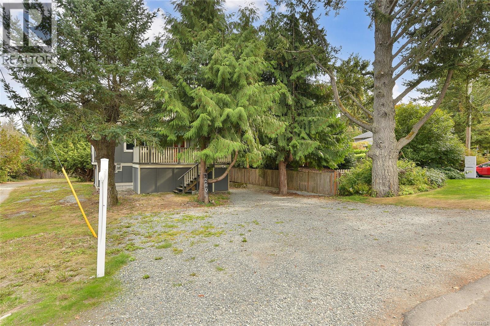 260 Plowright Rd, View Royal