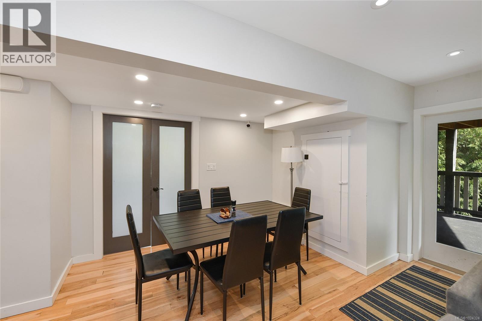 260 Plowright Rd, View Royal