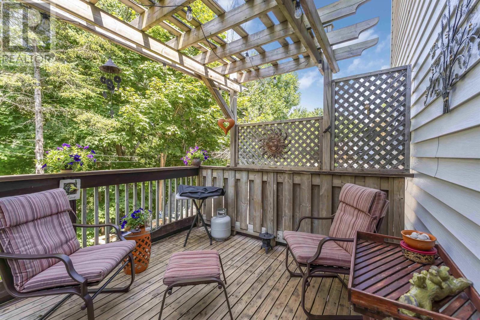 Property 21 of 22 of 439 Park Street