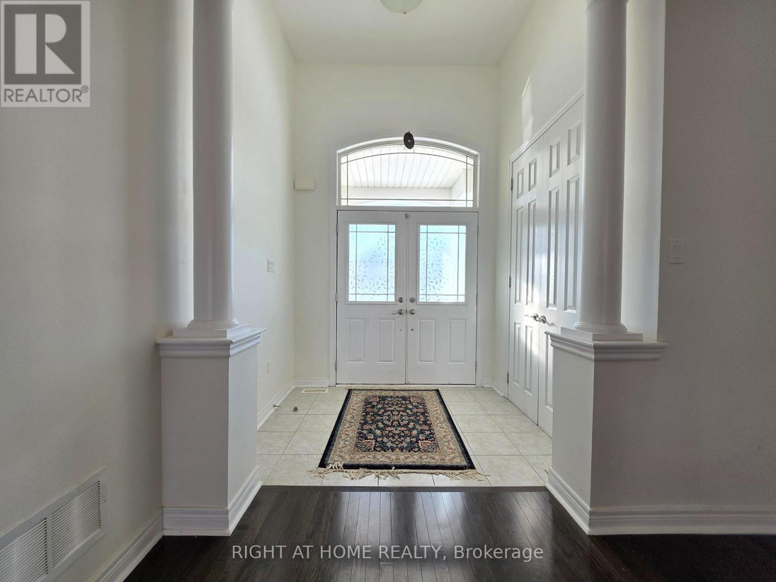 93 OBERFRICK AVENUE - Photo 2 of 50, Vaughan (Patterson), Ontario