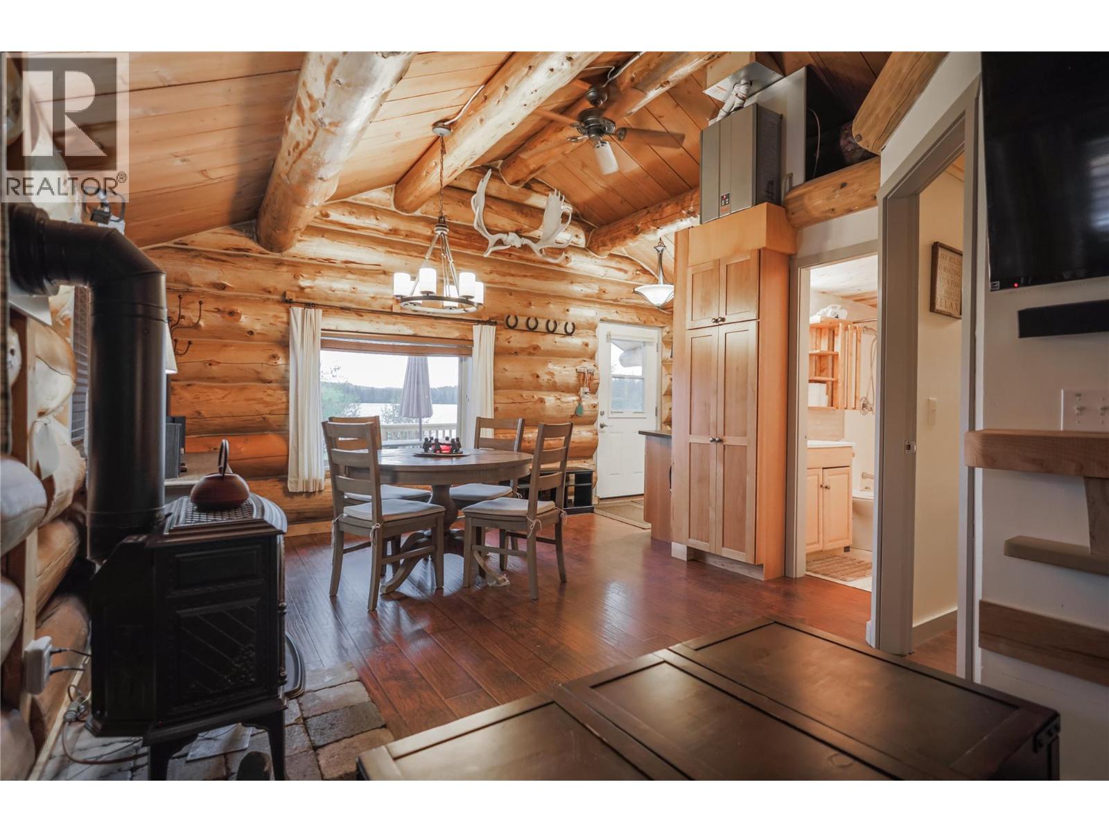  Cabin 10 Hatheume Lake Lodge Other, Peachland