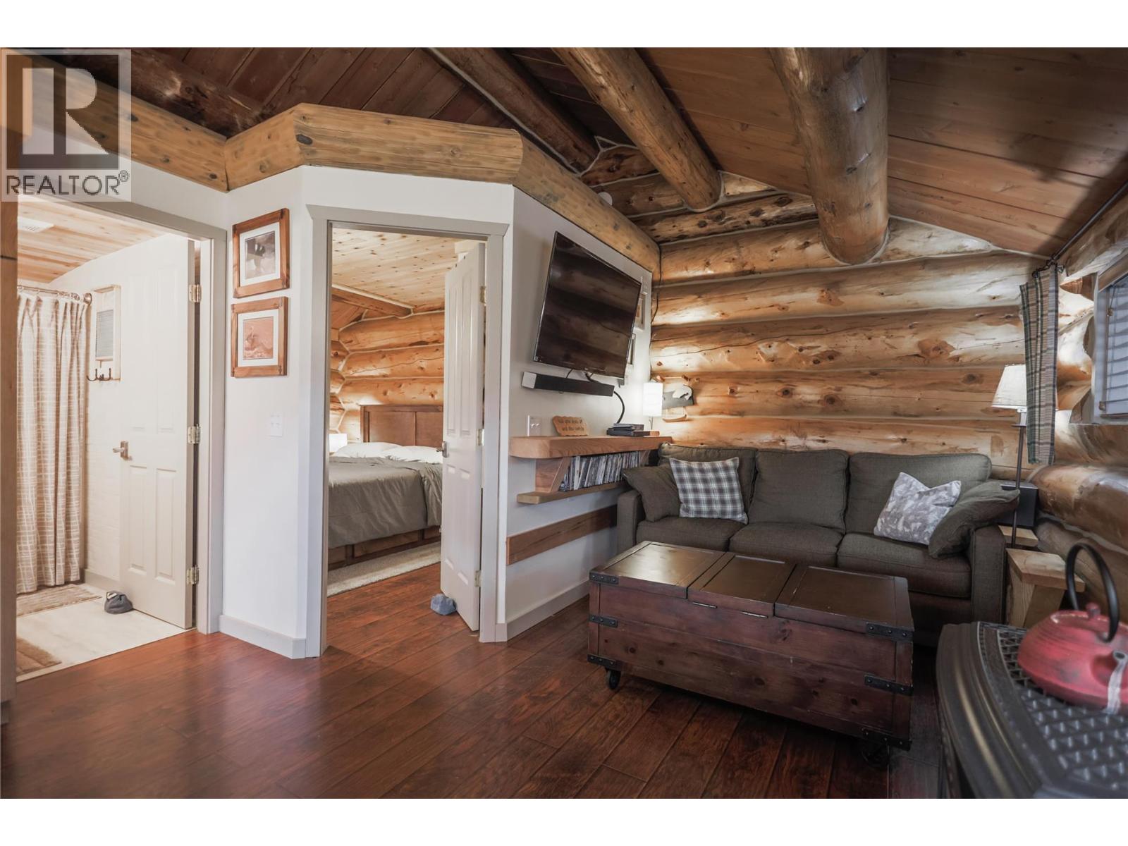  Cabin 10 Hatheume Lake Lodge Other, Peachland