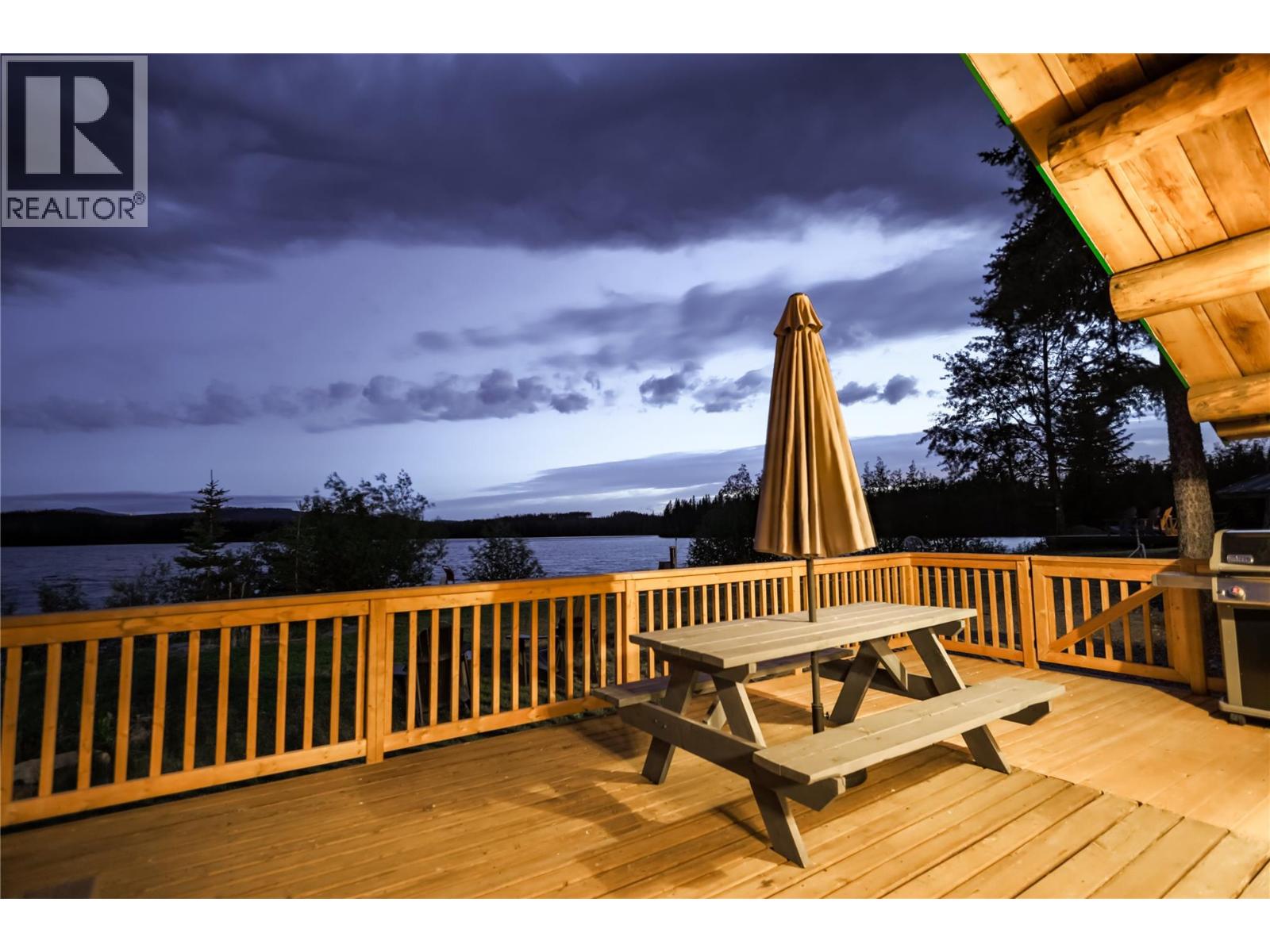  Cabin 10 Hatheume Lake Lodge Other, Peachland