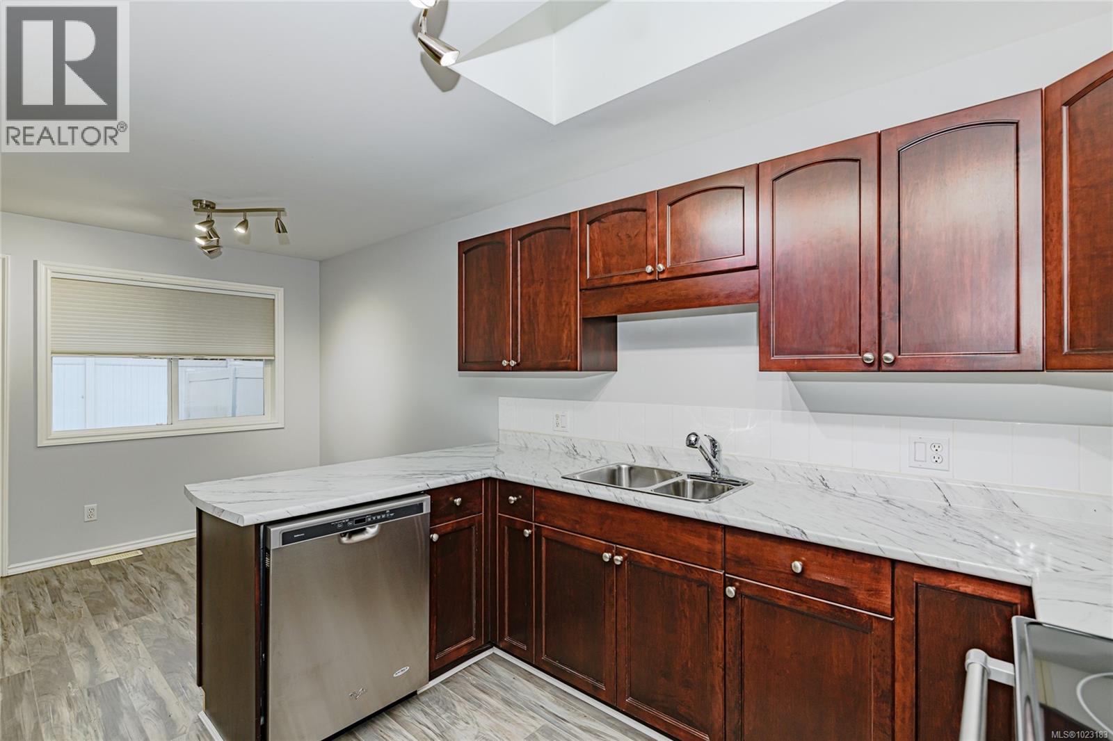 #36 6111 SAYWARD RD - 13