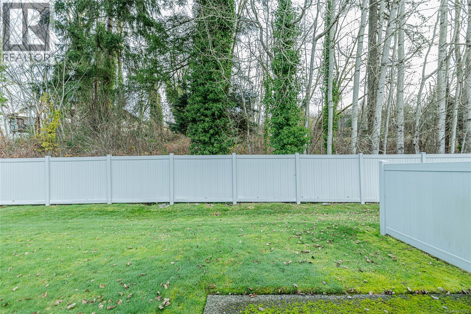 #36 6111 SAYWARD RD - 35