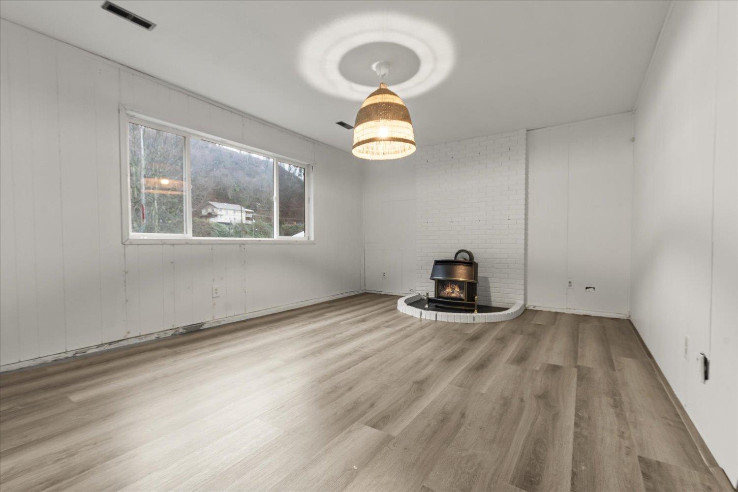 43025 VEDDER MOUNTAIN ROAD, Yarrow, Yarrow