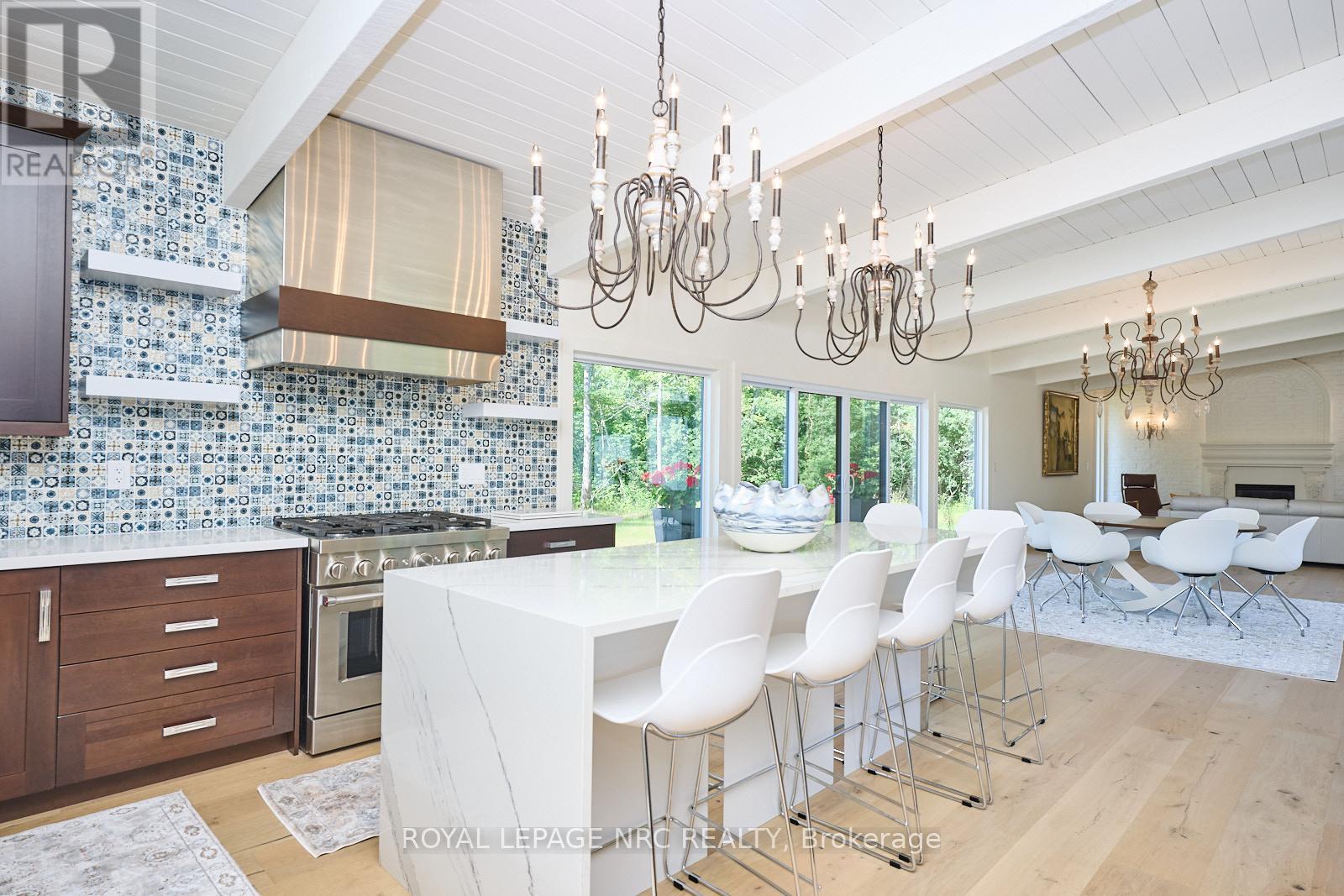 1904 MACDONALD DRIVE - 16