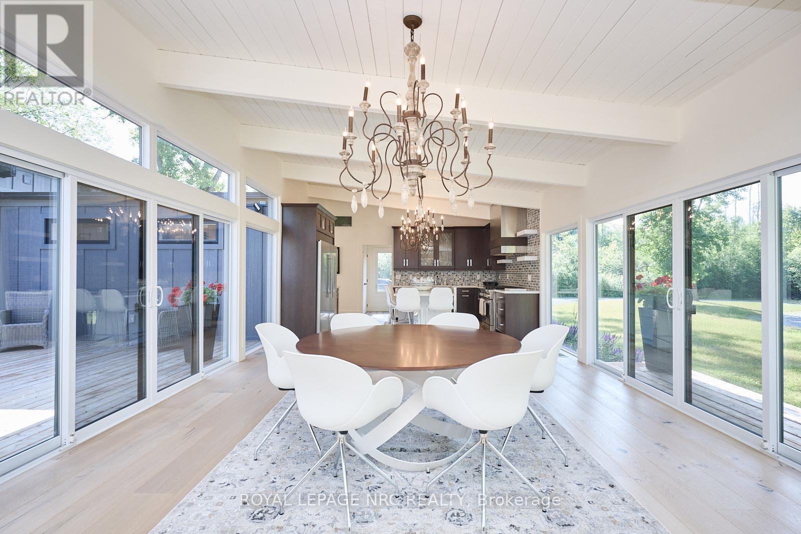 1904 MACDONALD DRIVE - 23