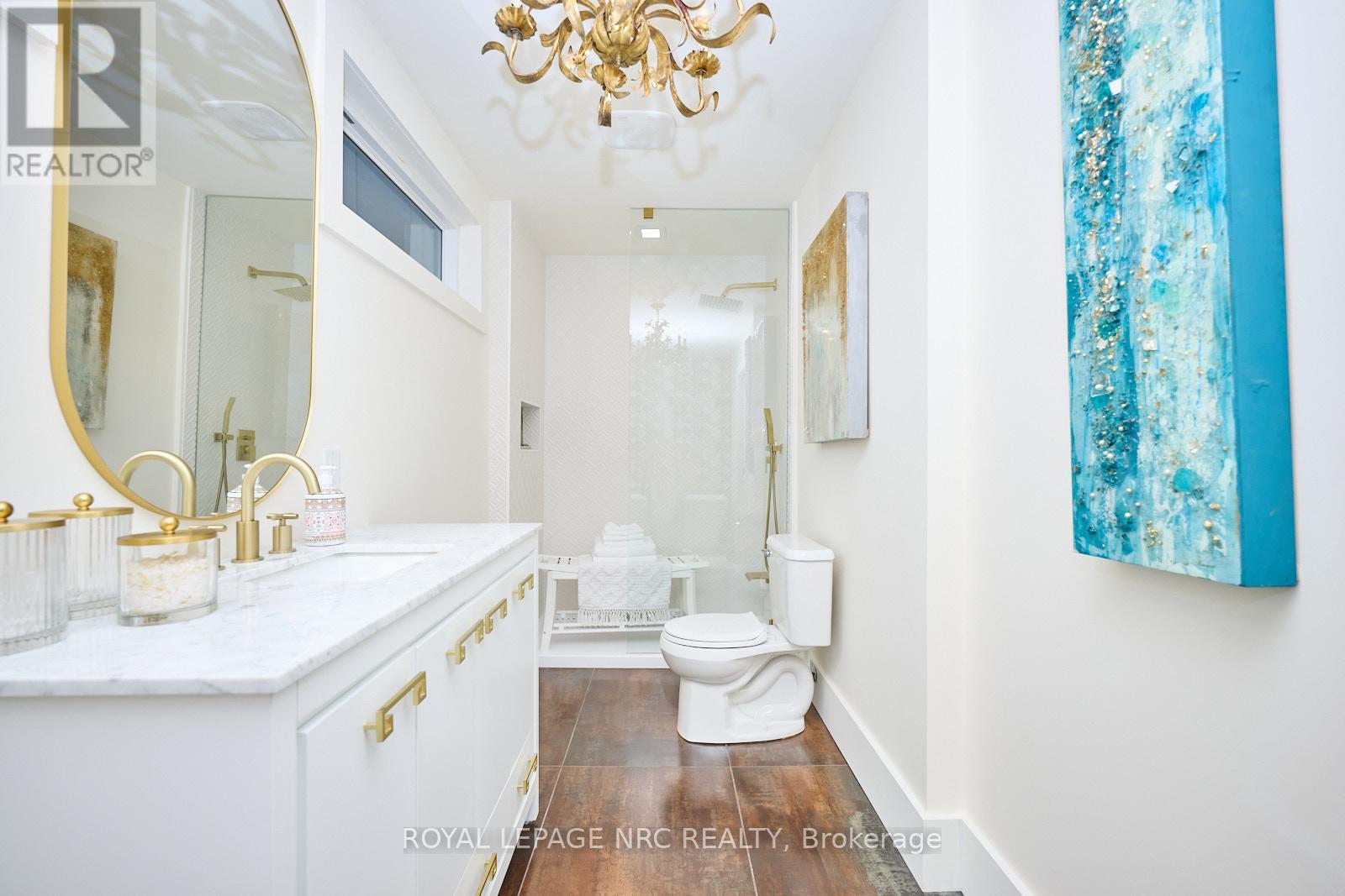 1904 MACDONALD DRIVE - 38