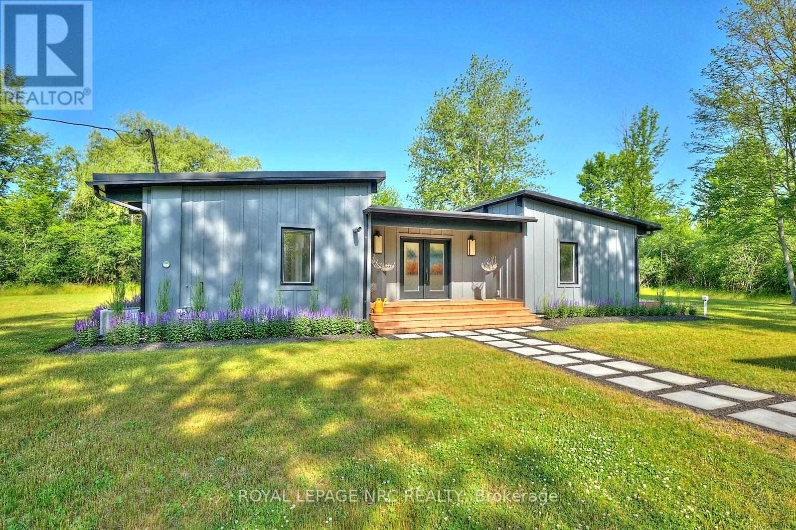 1904 MACDONALD DRIVE - 5