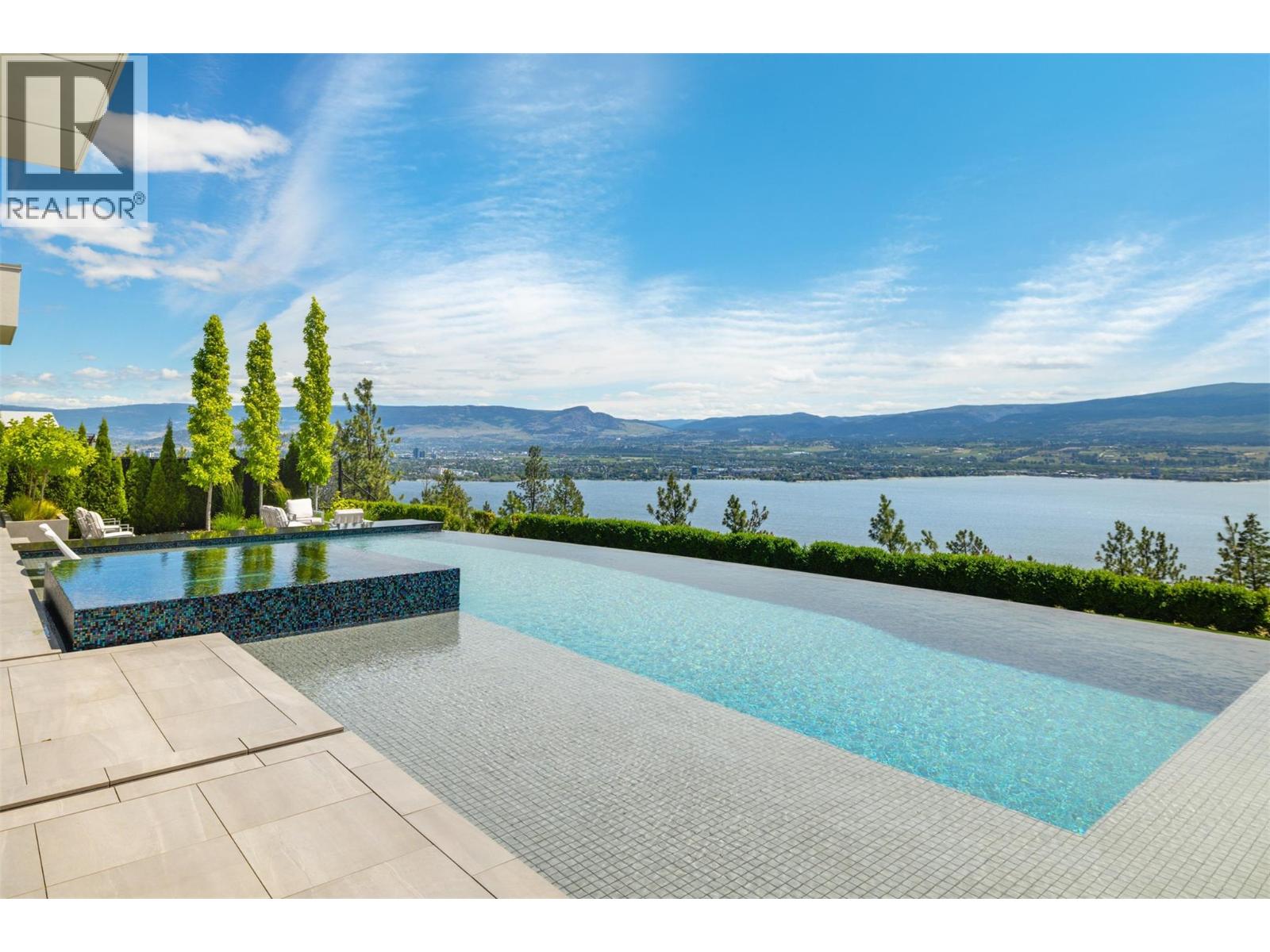  2469 Thacker Drive, West Kelowna