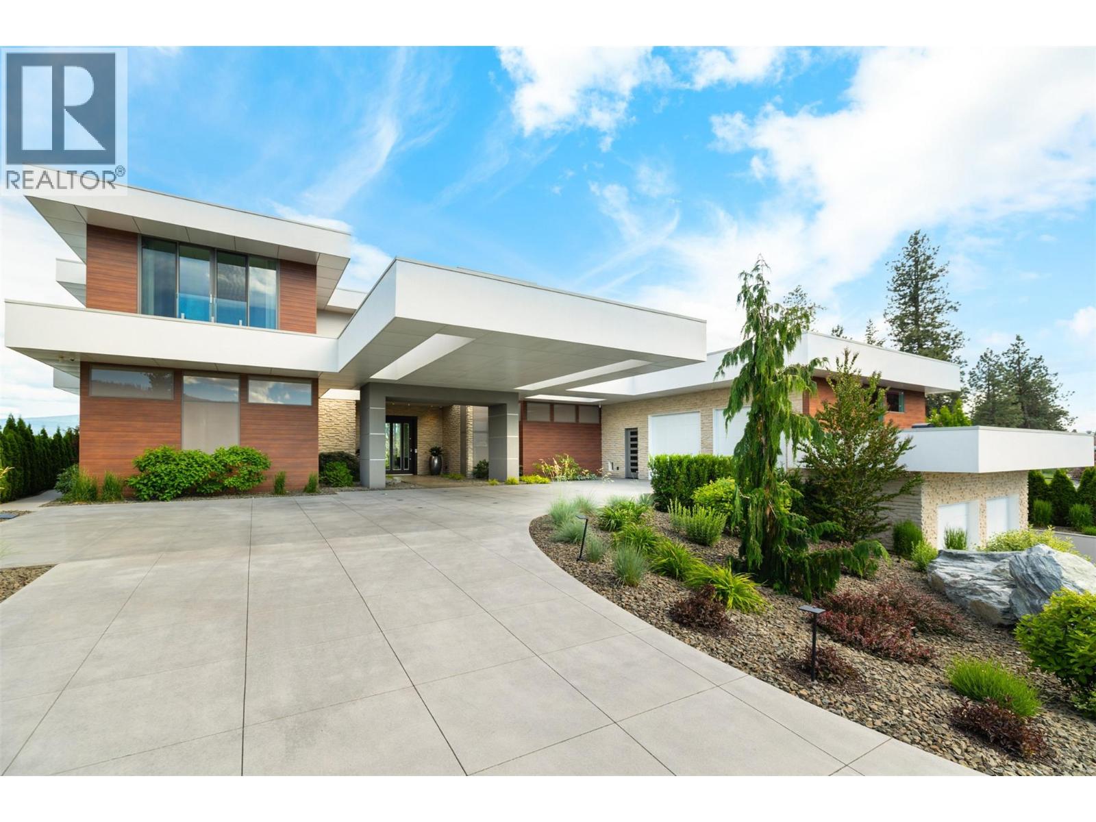  2469 Thacker Drive, West Kelowna