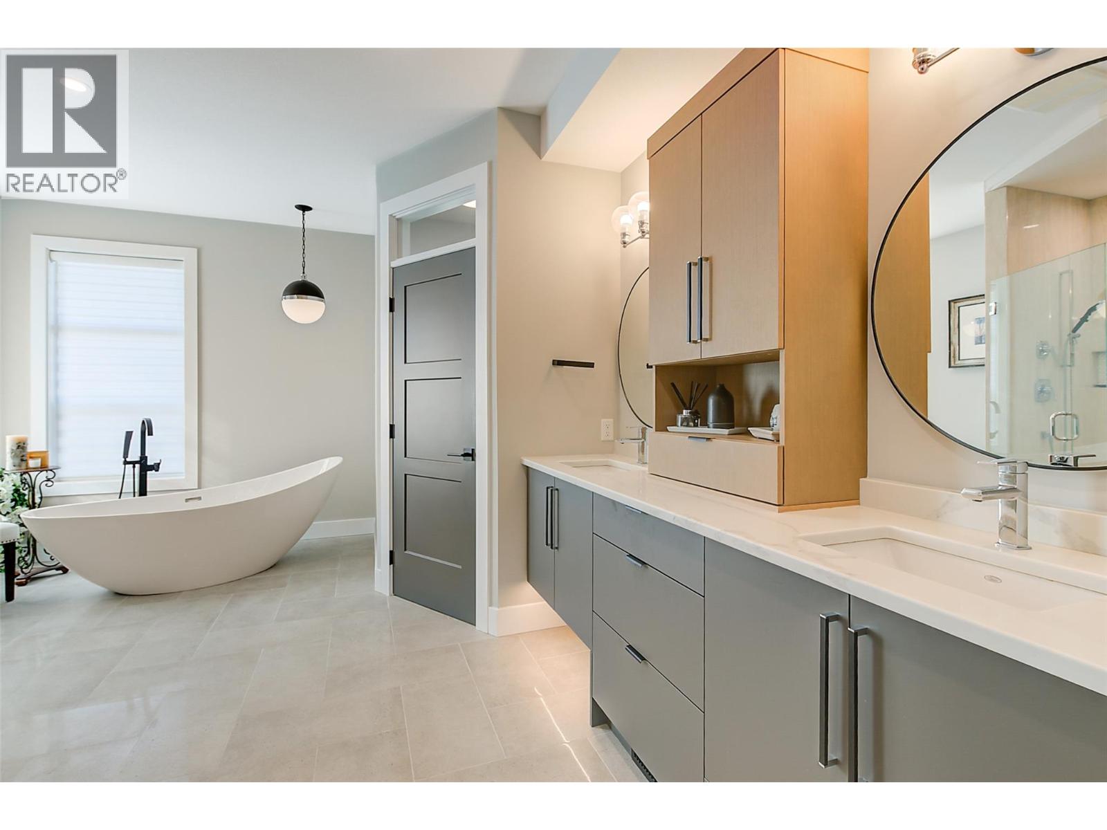  759 Carnoustie Drive, Kelowna