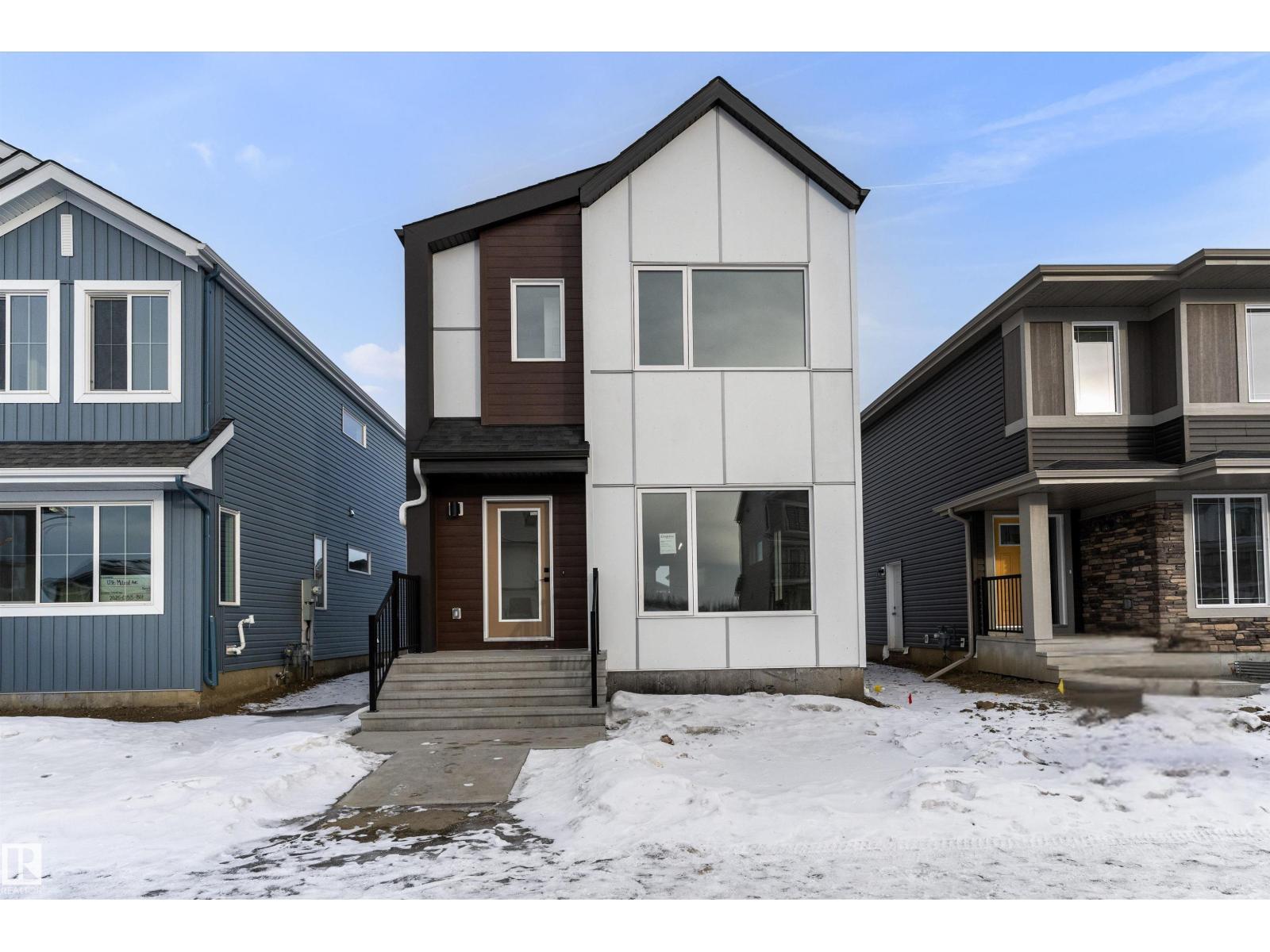 1218 MCLEOD AV - 1