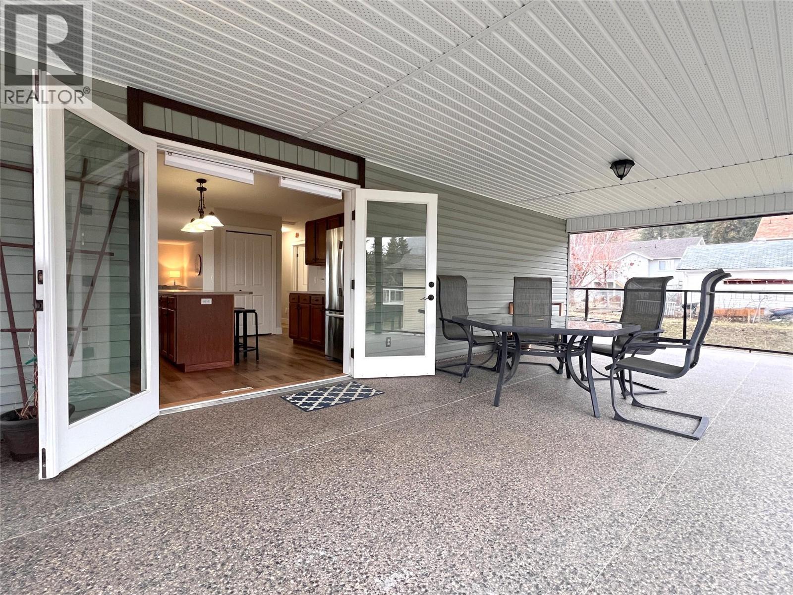 5749 MacKenzie Road, Peachland