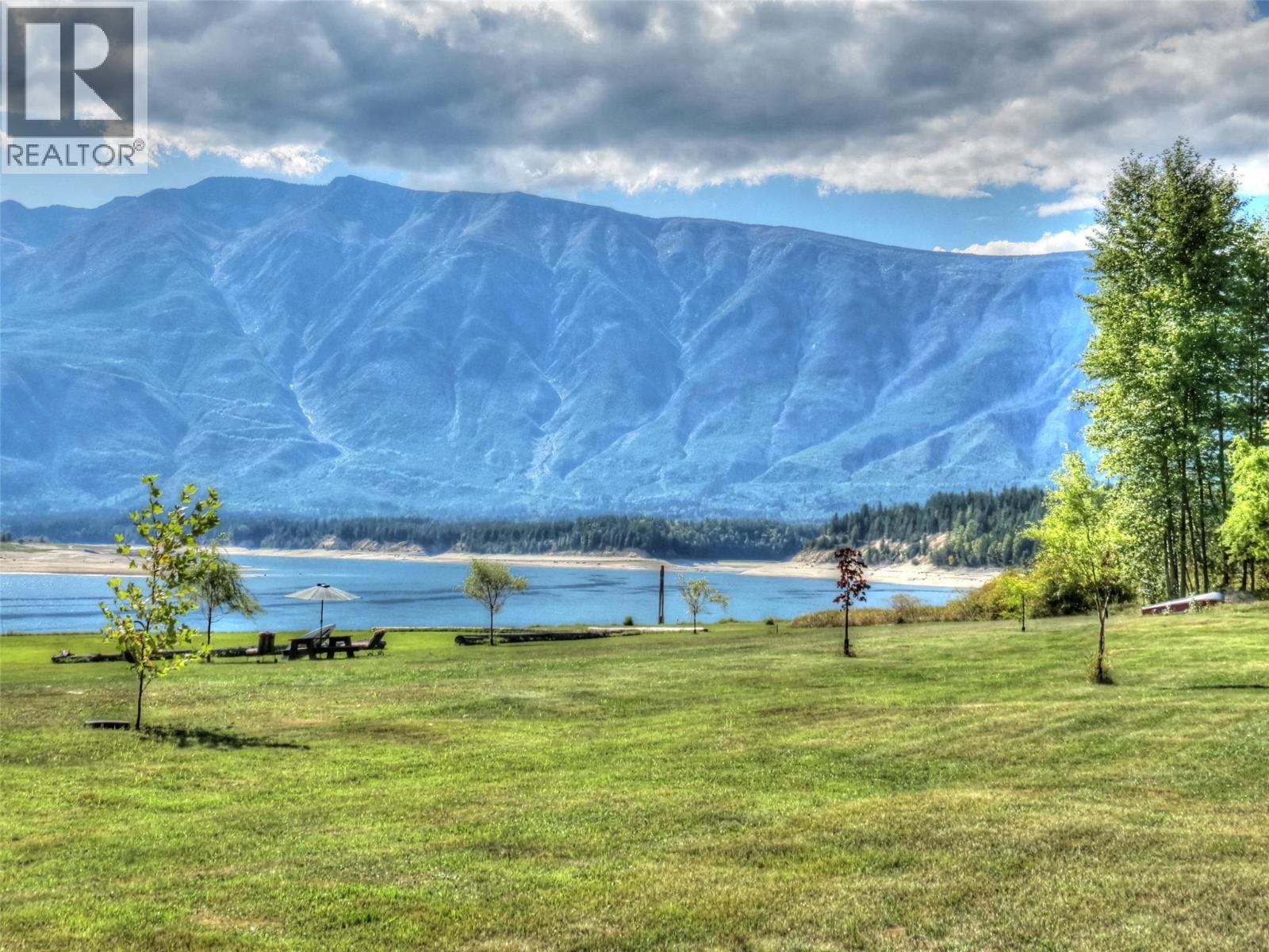 240 Arrow Park Demars Road, Nakusp