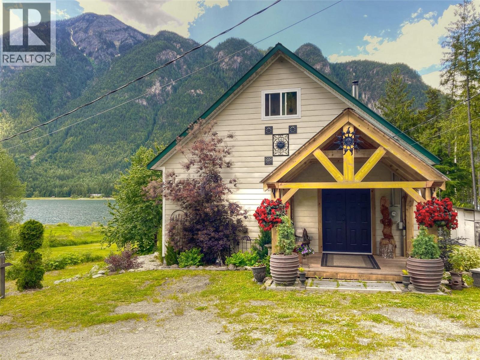 240 Arrow Park Demars Road, Nakusp