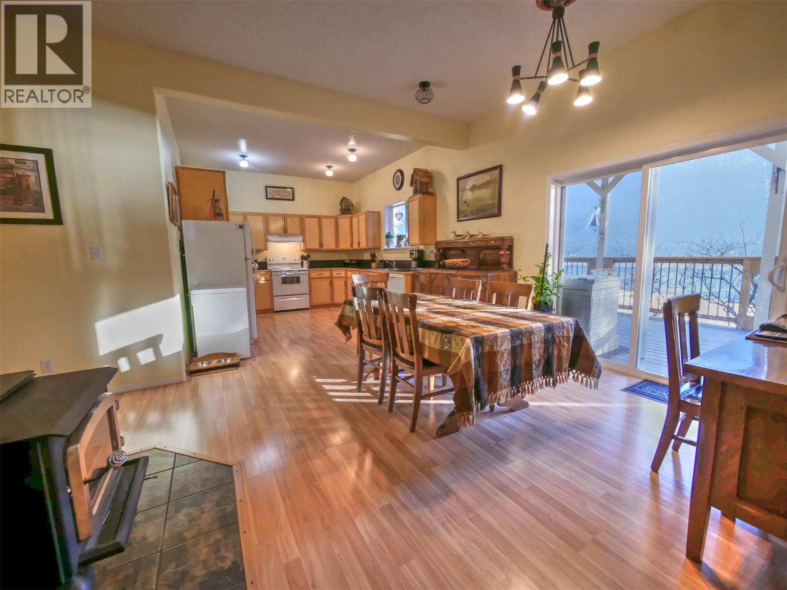 240 Arrow Park Demars Road, Nakusp