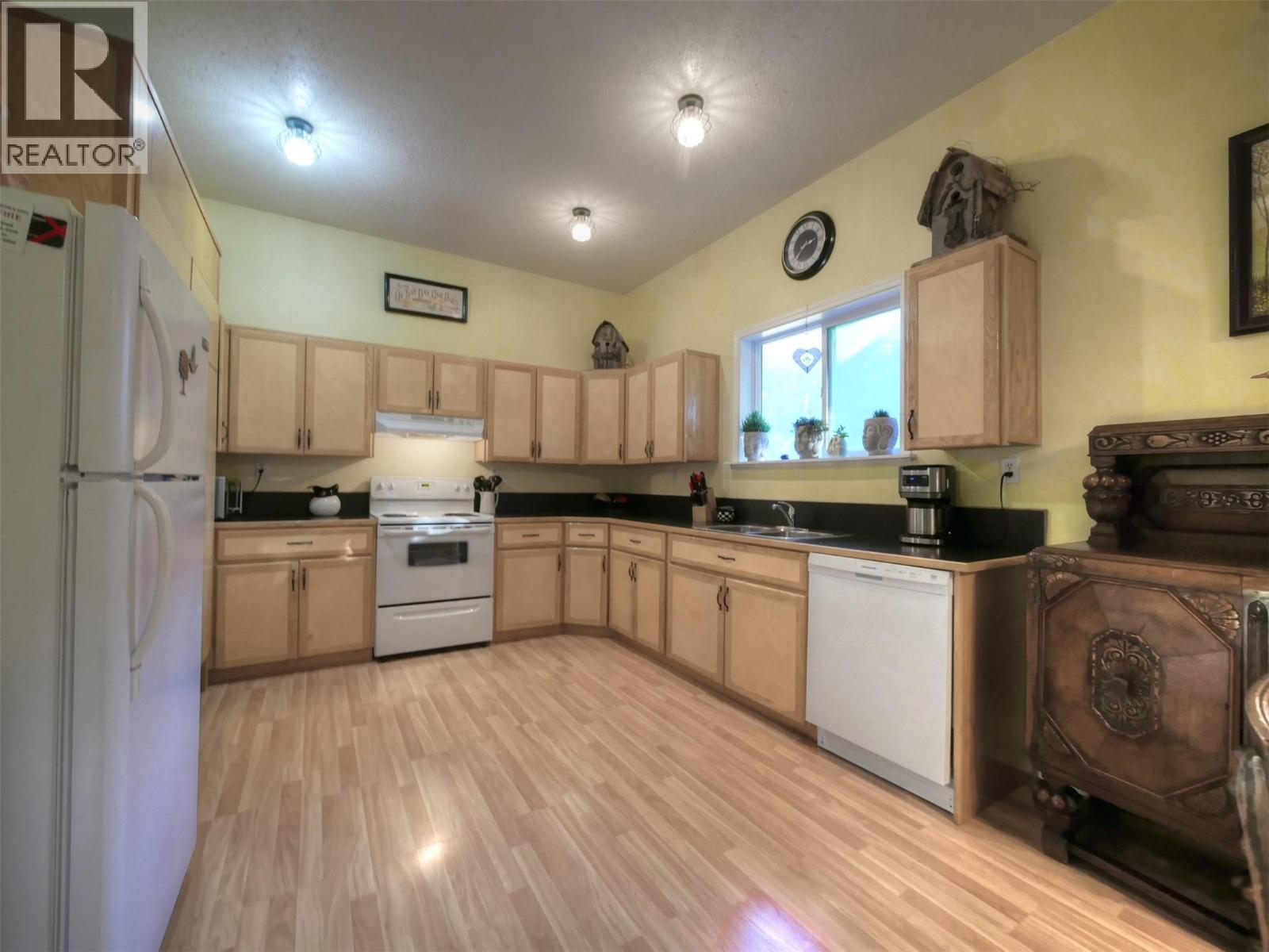 240 Arrow Park Demars Road, Nakusp