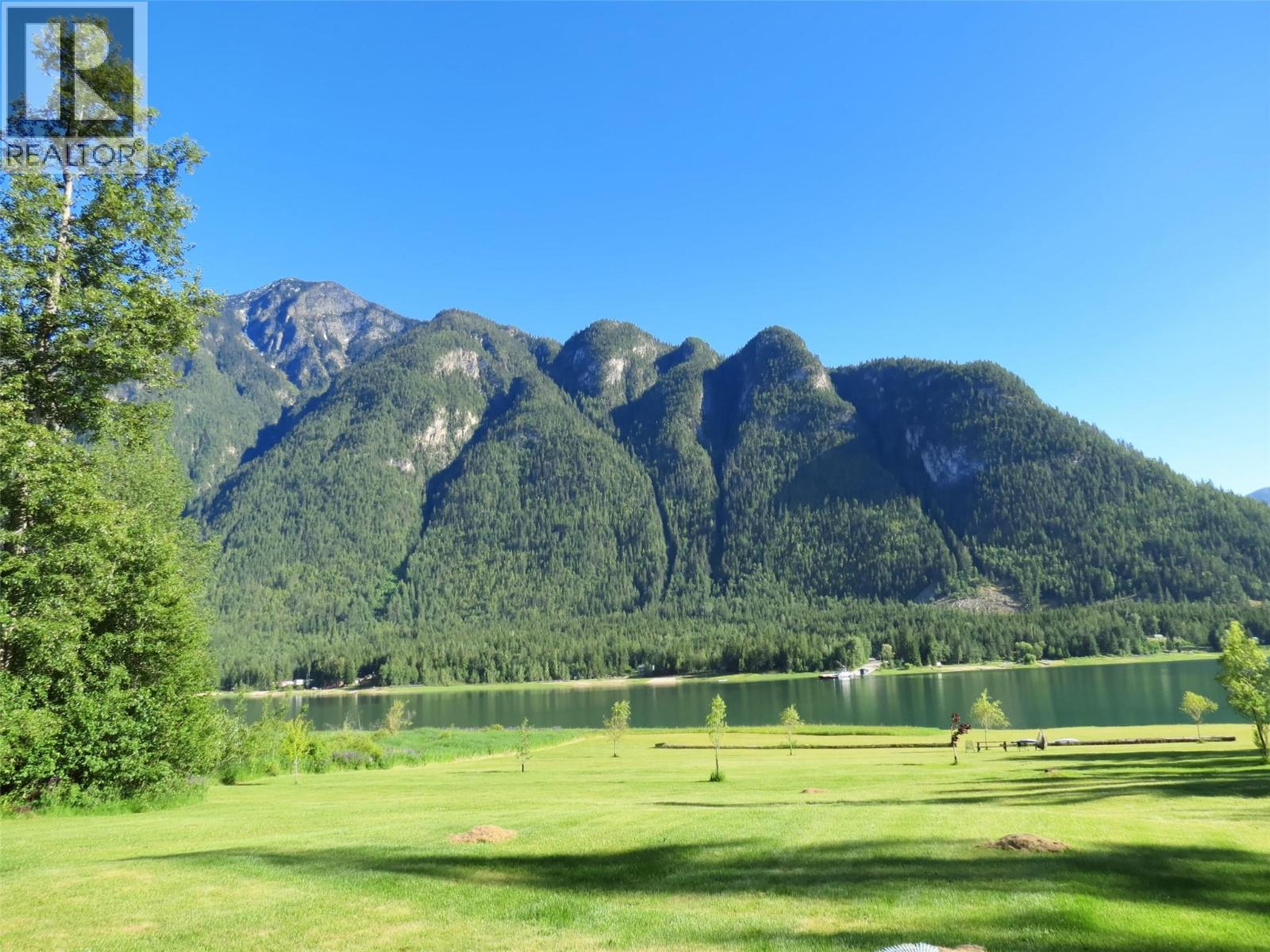 240 Arrow Park Demars Road, Nakusp