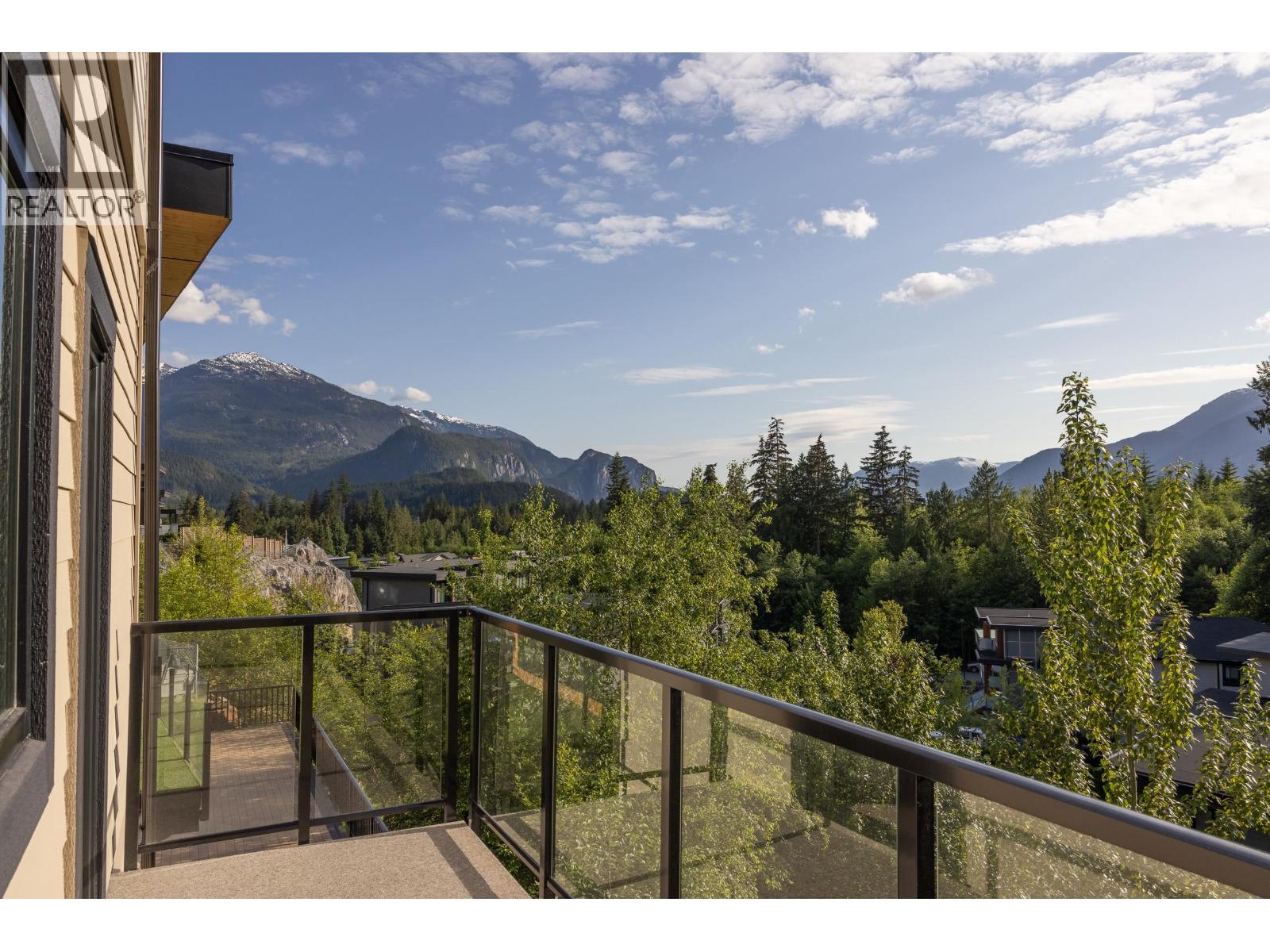 37 3385 MAMQUAM ROAD, Squamish