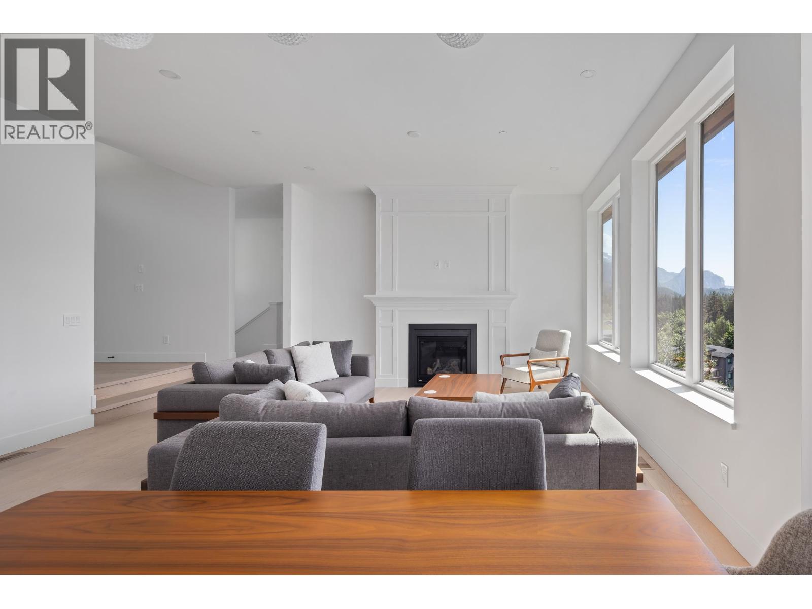 37 3385 MAMQUAM ROAD, Squamish