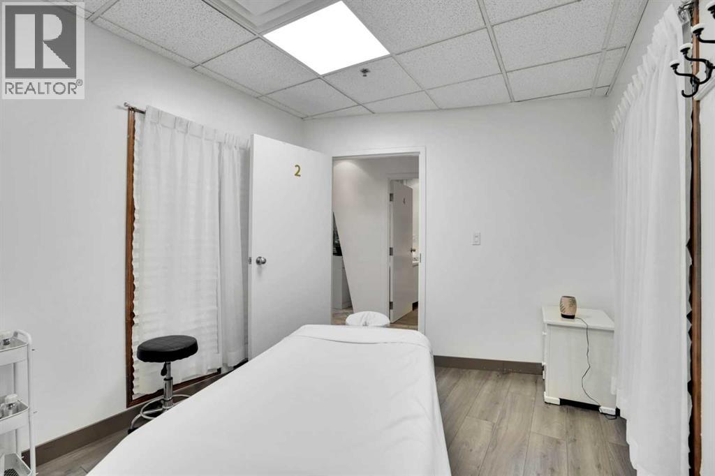 Business for Sale in   Avenue SW Beltline Calgary 