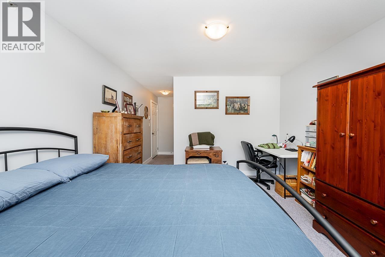 402 1310 VICTORIA STREET, Squamish