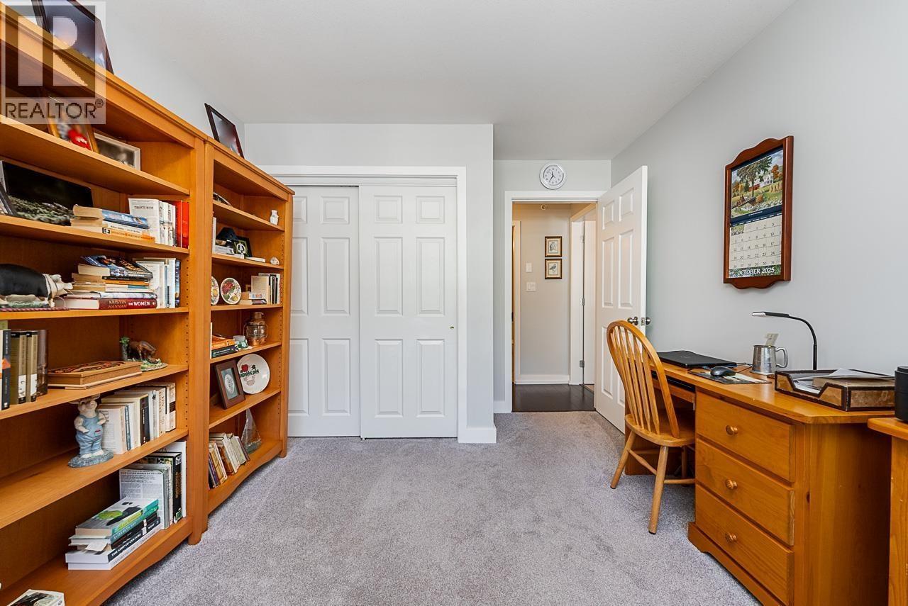 402 1310 VICTORIA STREET, Squamish