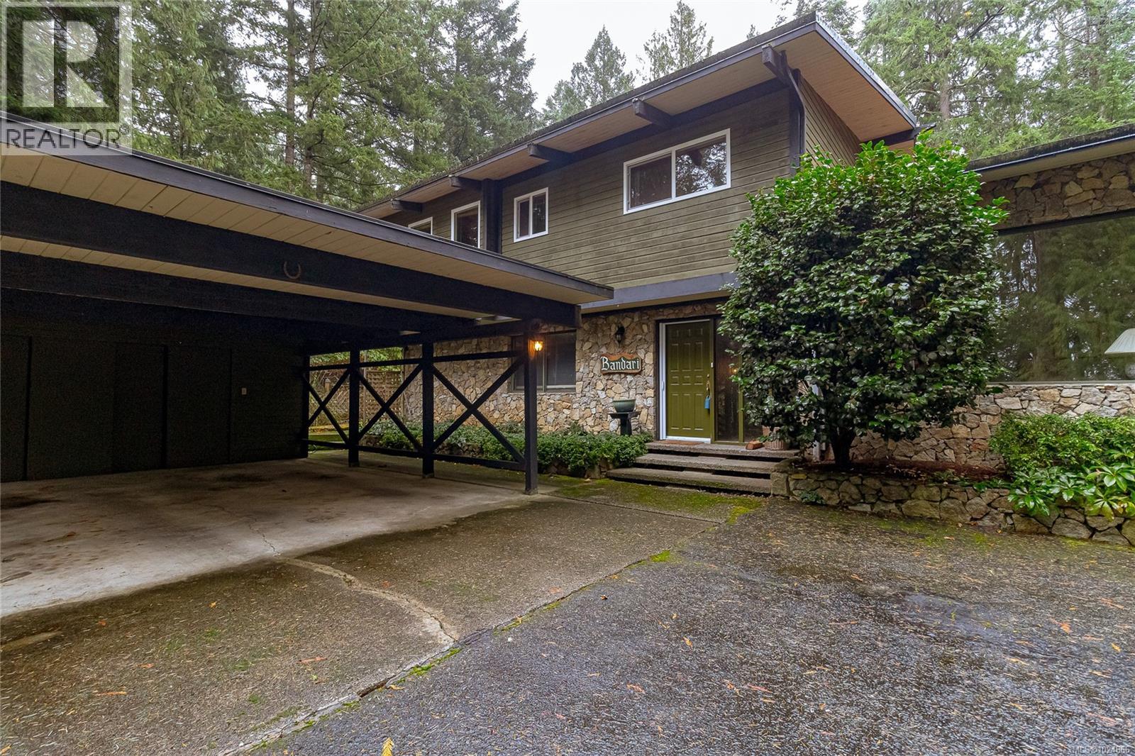9565 Ardmore Dr, North Saanich