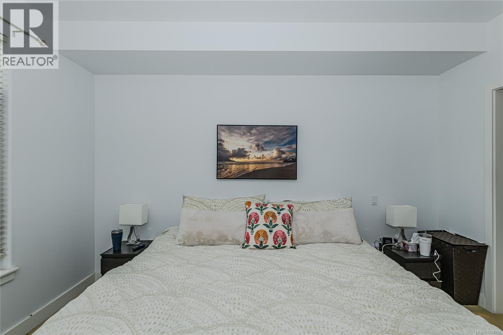 206D 1115 Craigflower Rd, Esquimalt