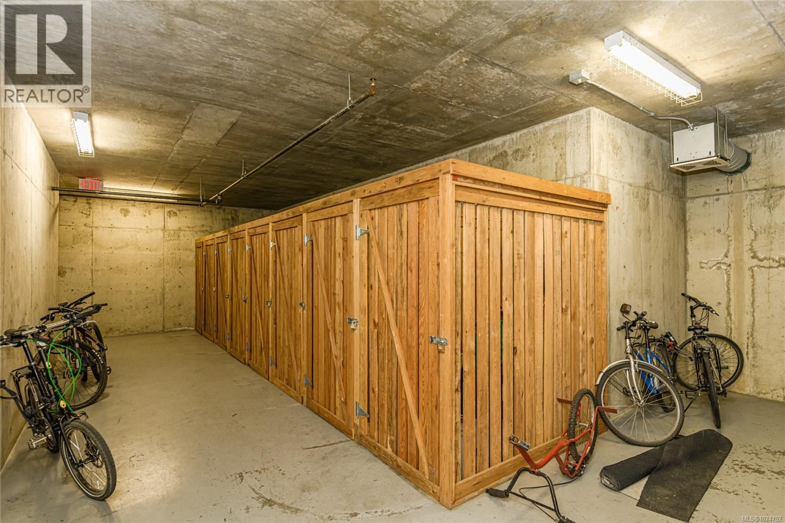 206D 1115 Craigflower Rd, Esquimalt