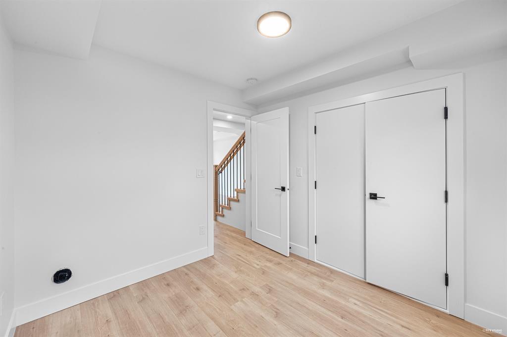 21 798 HOT SPRINGS ROAD, Harrison Hot Springs, Harrison Hot Springs