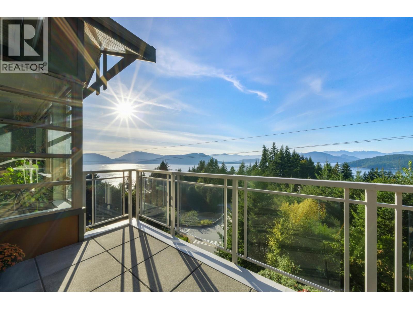 8519 SEASCAPE DRIVE, West Vancouver