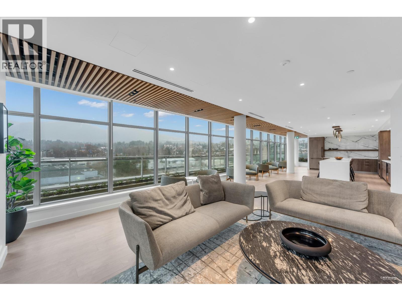 320 755 HARBOURSIDE DRIVE, North Vancouver