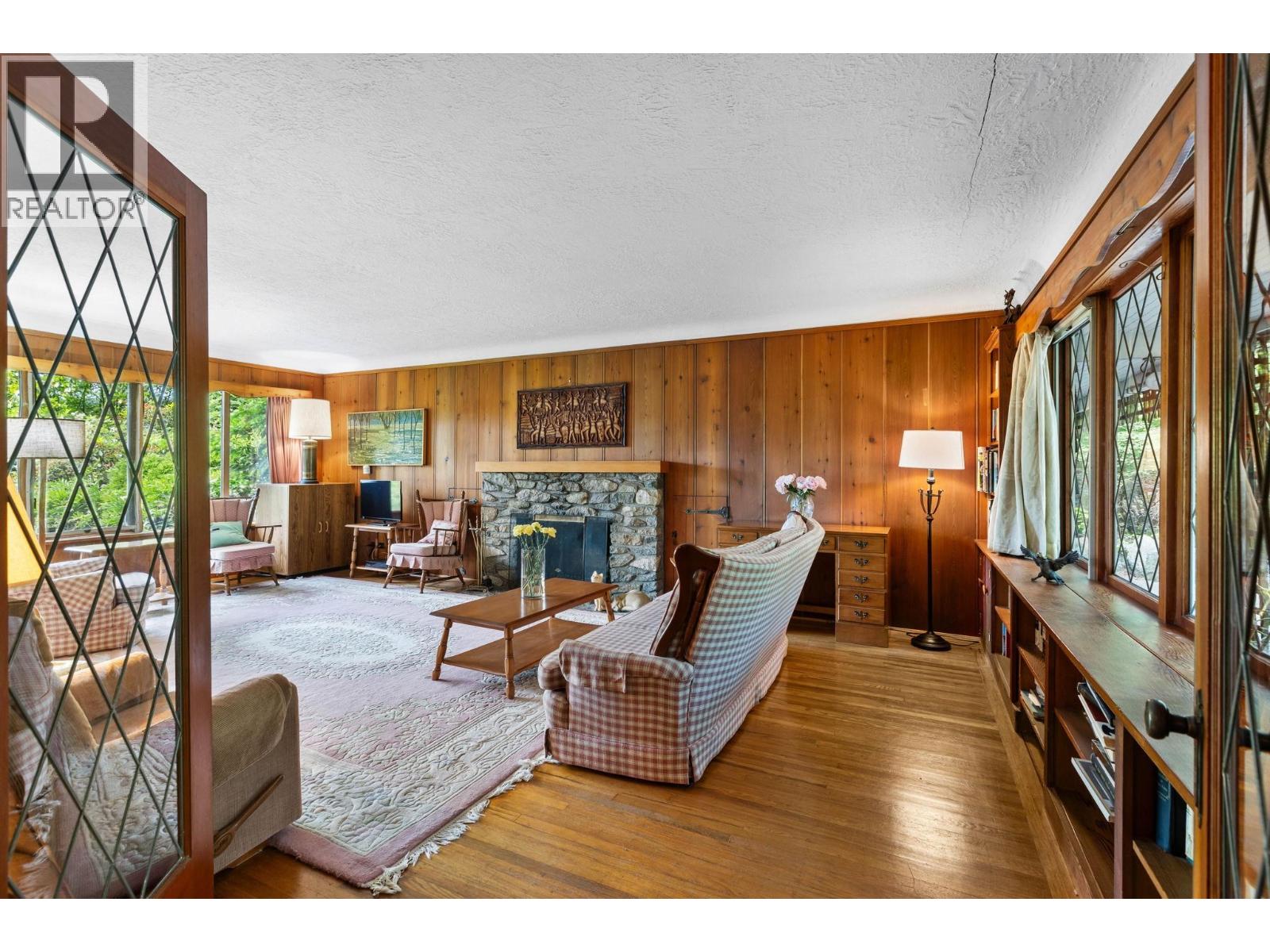 2912 ROSEBERY AVENUE, West Vancouver