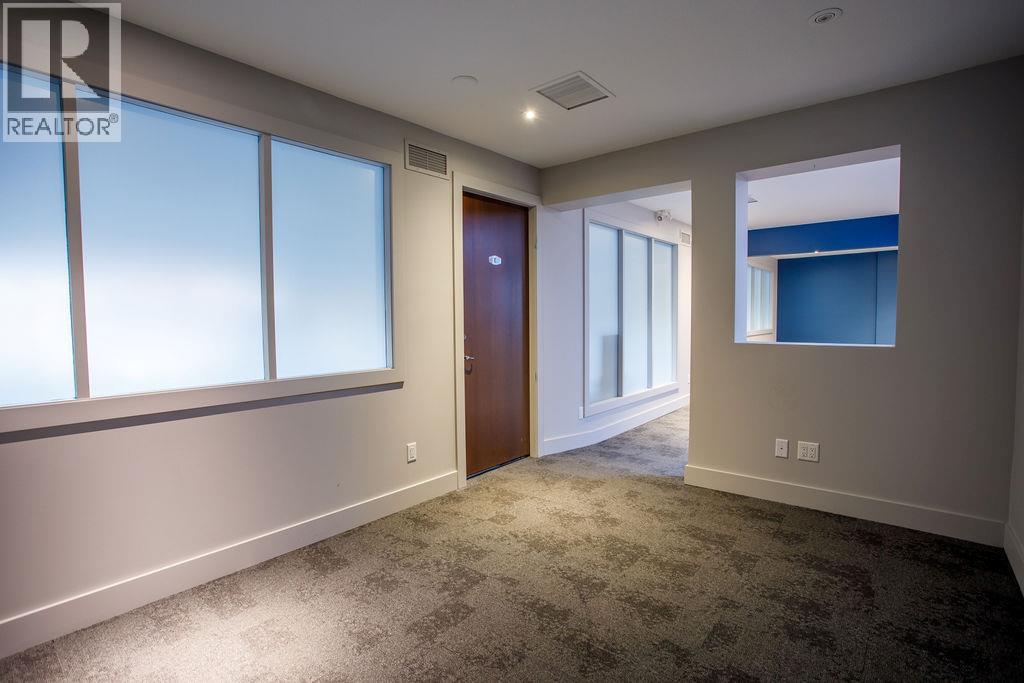 200 1455 Ellis Street, Kelowna