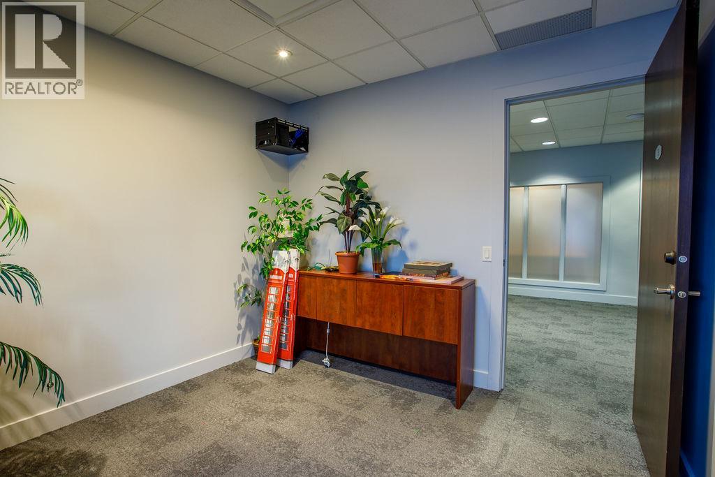 200 1455 Ellis Street, Kelowna