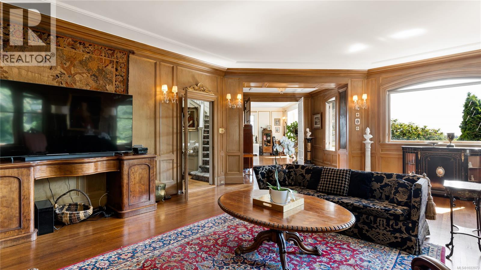 305 Denison Rd - 23