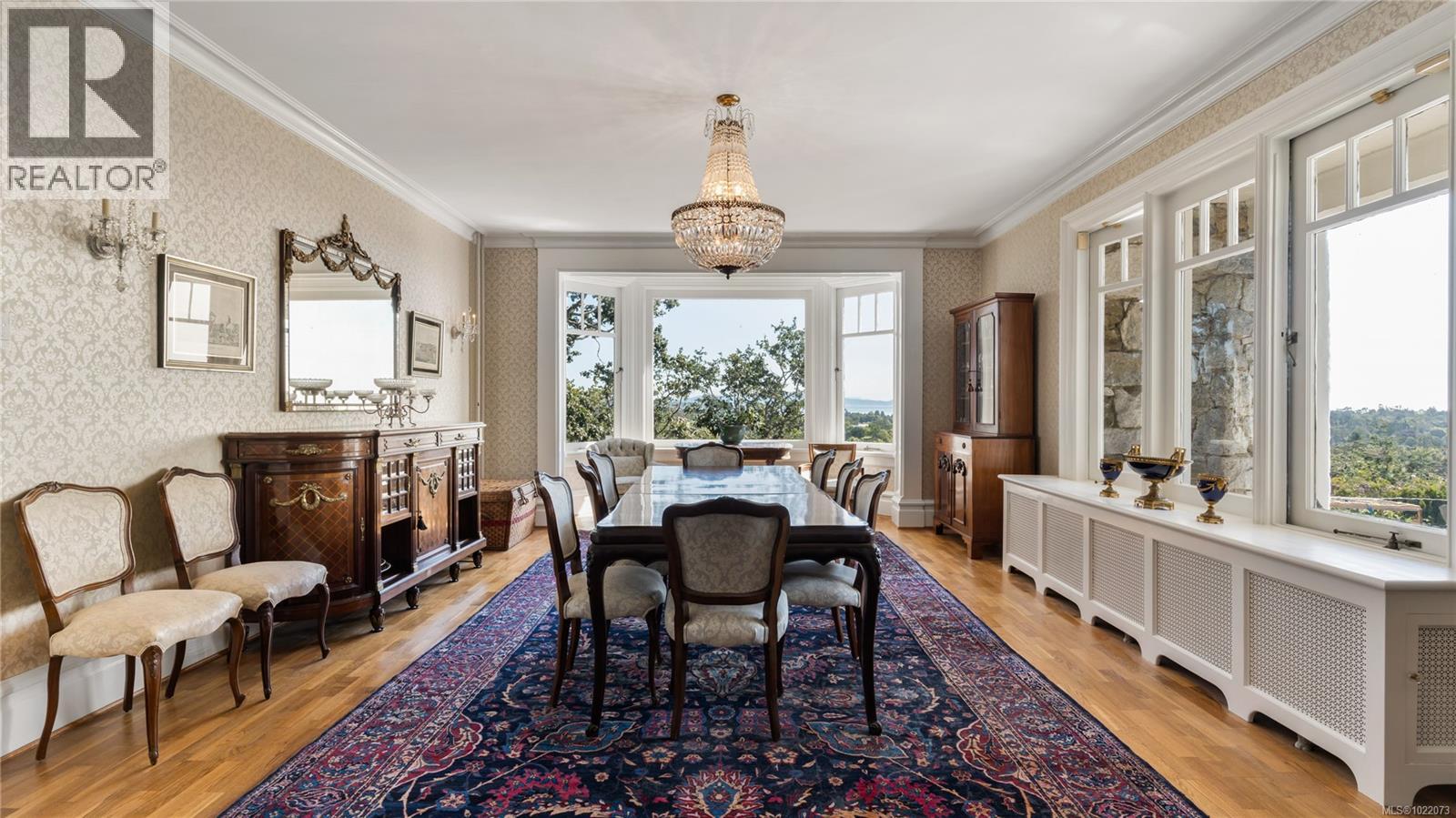  305 Denison Road, Oak Bay